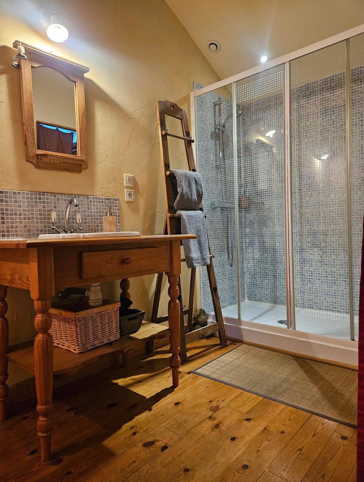 La Chaussee D'Olivet En Mayenne エクステリア 写真